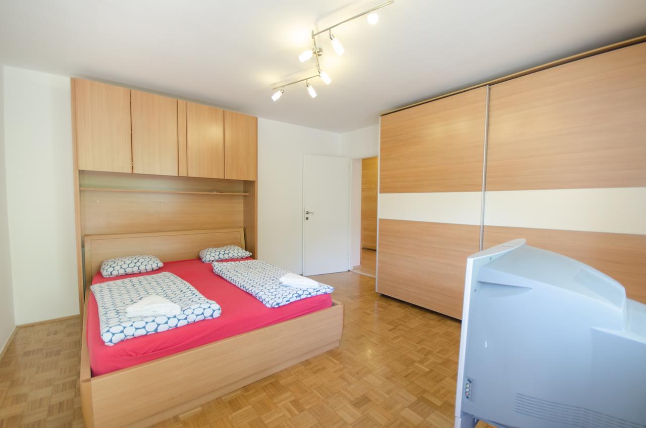 Apartment Near The Train Station Любляна Екстериор снимка