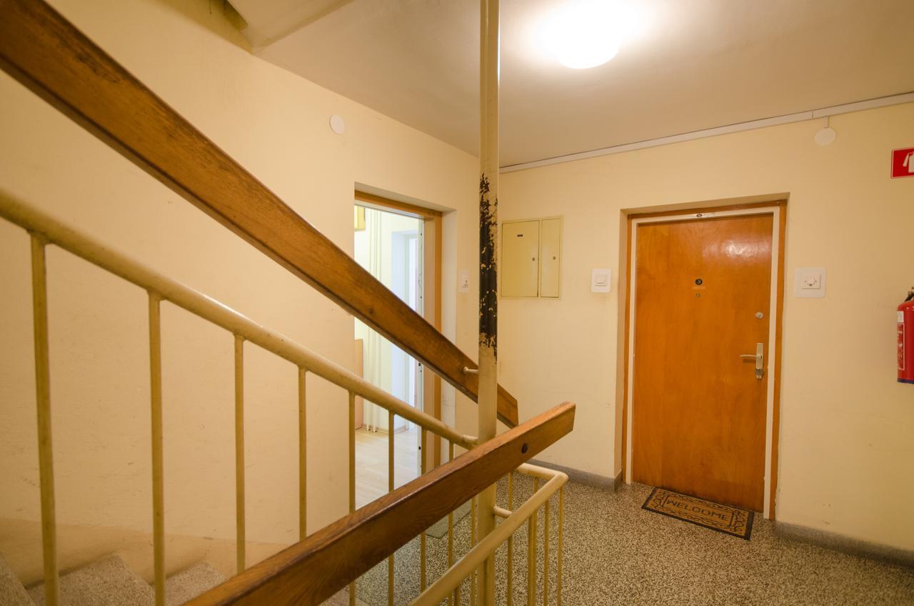 Apartment Near The Train Station Любляна Екстериор снимка