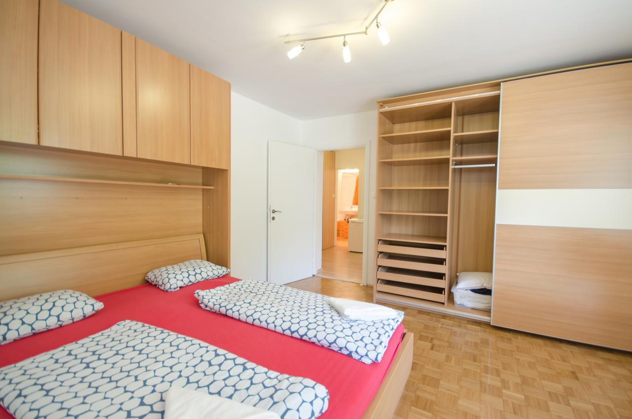 Apartment Near The Train Station Любляна Екстериор снимка